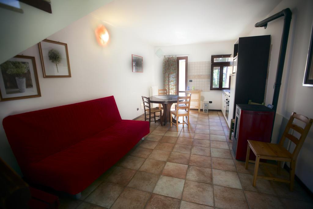 Aparthotel Ca Borgo Vecchio Brusasco Habitación foto